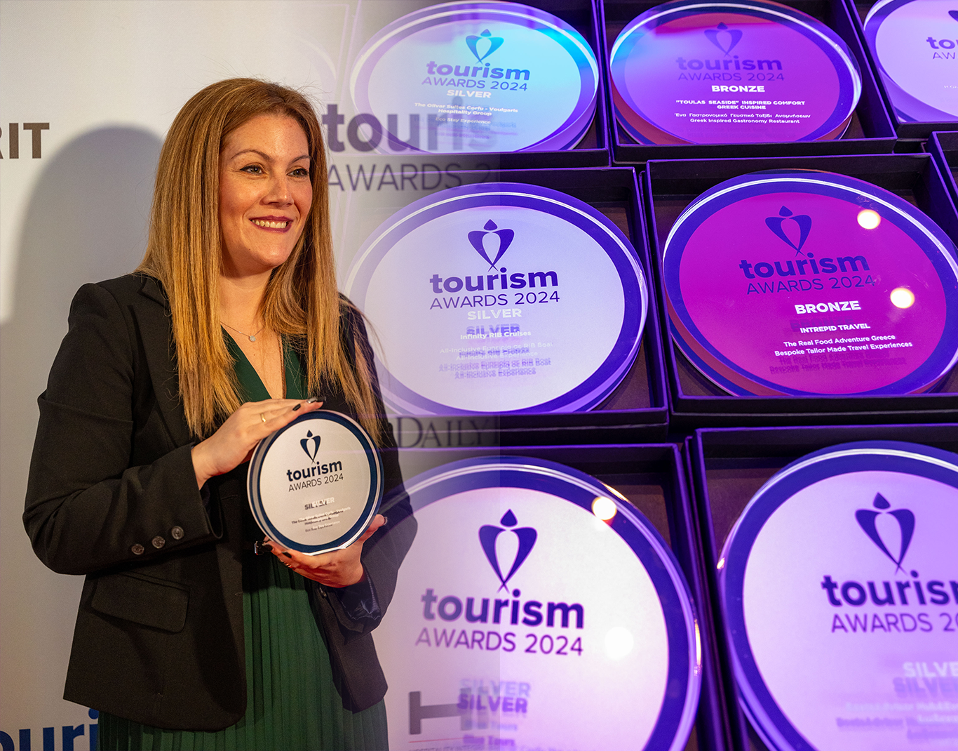 Silver Award : Eco Stay Experience για το The Olivar Suites