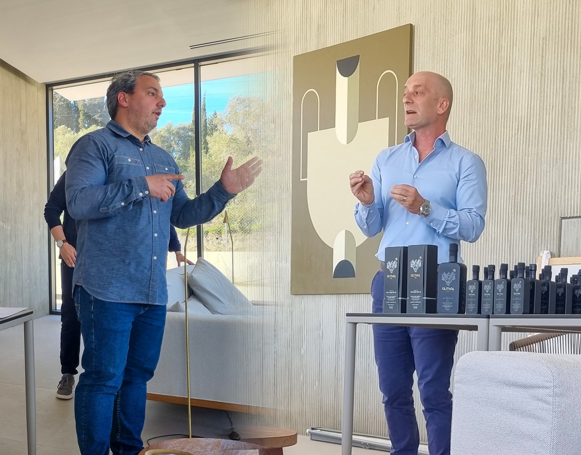 Εκπαίδευση Προσωπικού στο Service Πούρων & Ελαιολάδου - The Olivar Suites